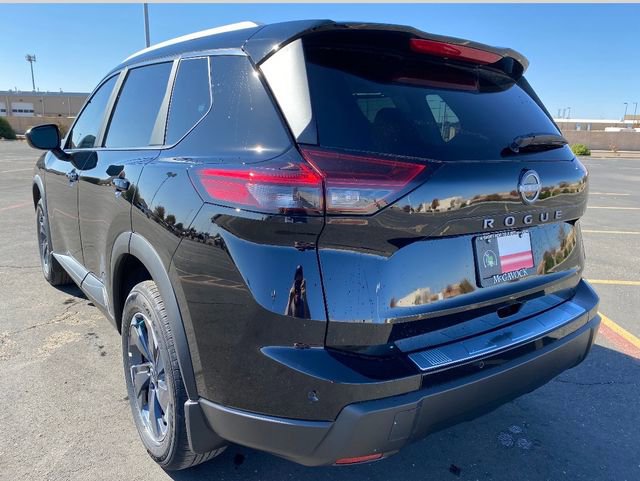 New 2026 Nissan Rogue SV FWD image 4