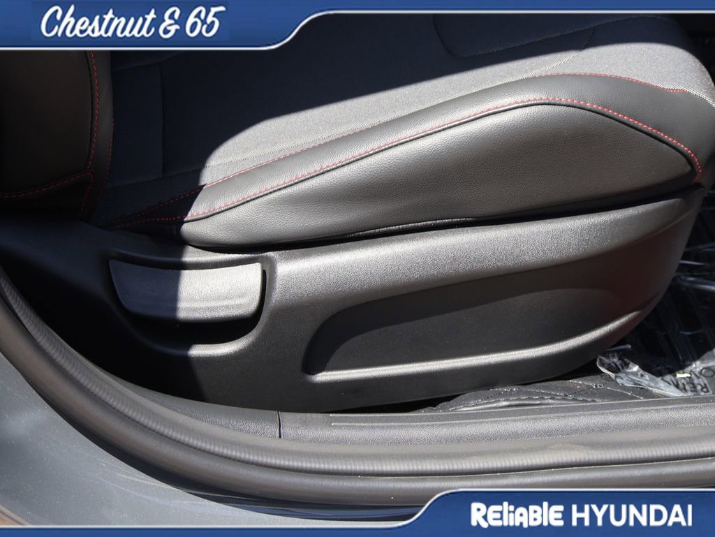 Certified 2025 Hyundai Elantra N Line FWD image 11