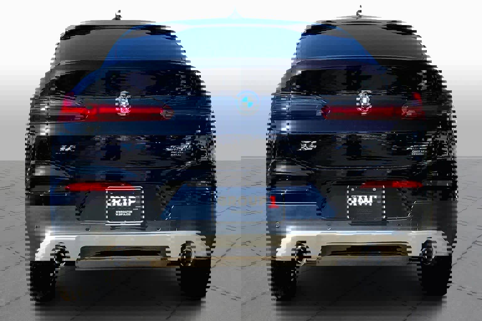 Used 2020 BMW X4 xDrive30i w/ Driving Assistance Package image 5