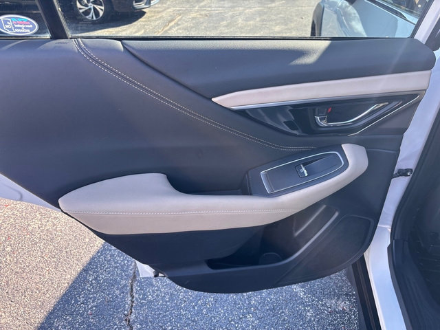 Used 2023 Subaru Outback Limited image 29