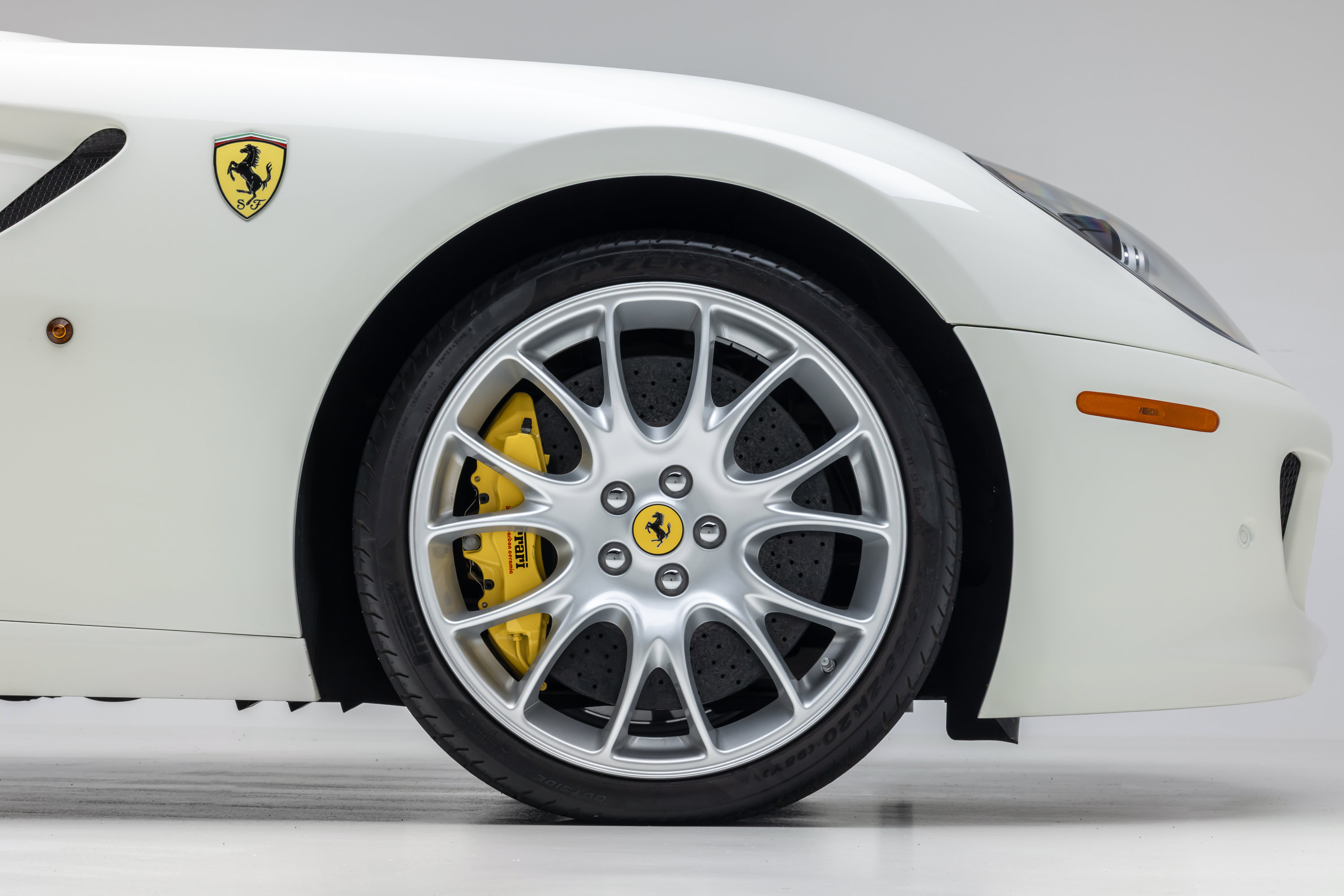 Certified 2010 Ferrari 599 GTB Fiorano RWD image 19