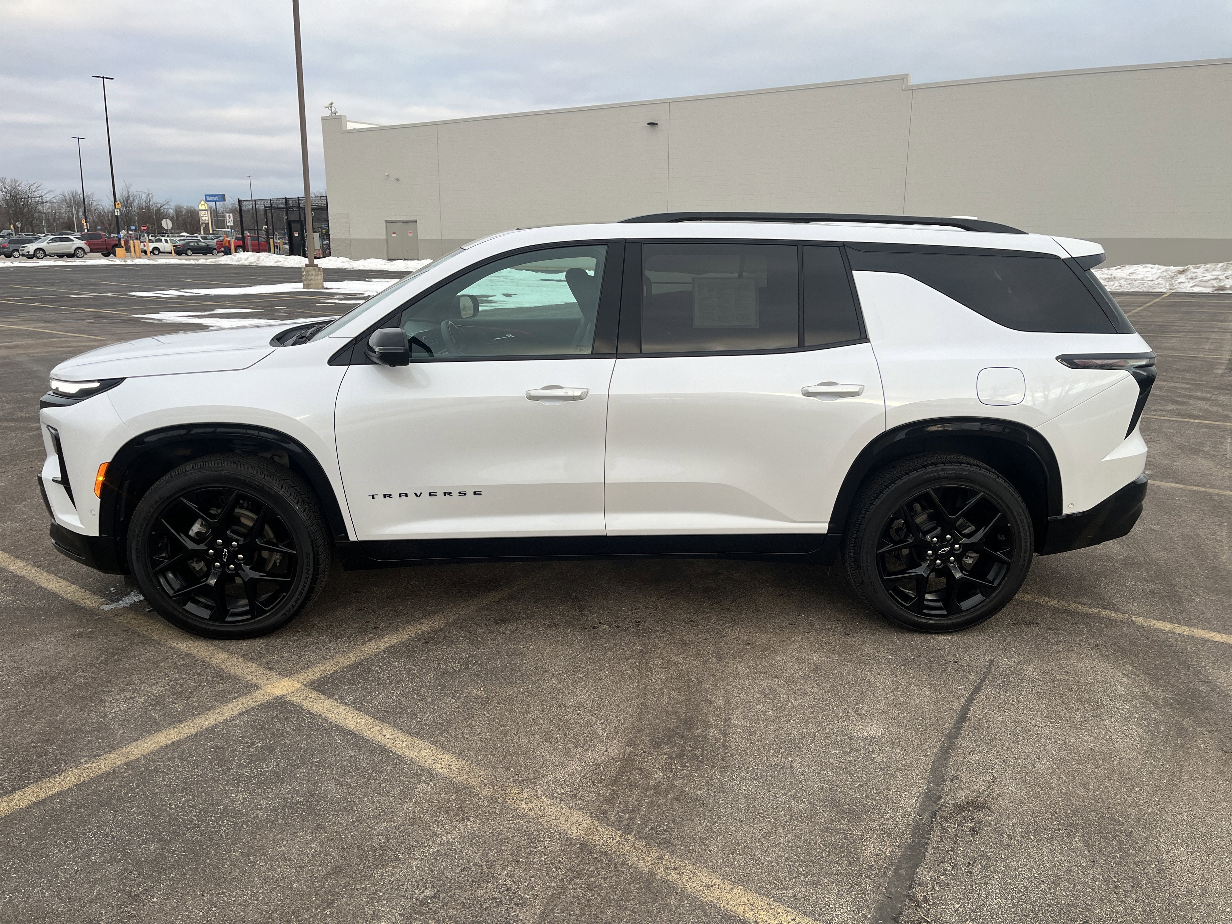 Used 2024 Chevrolet Traverse RS w/ LPO, Floor Liner Package image 3