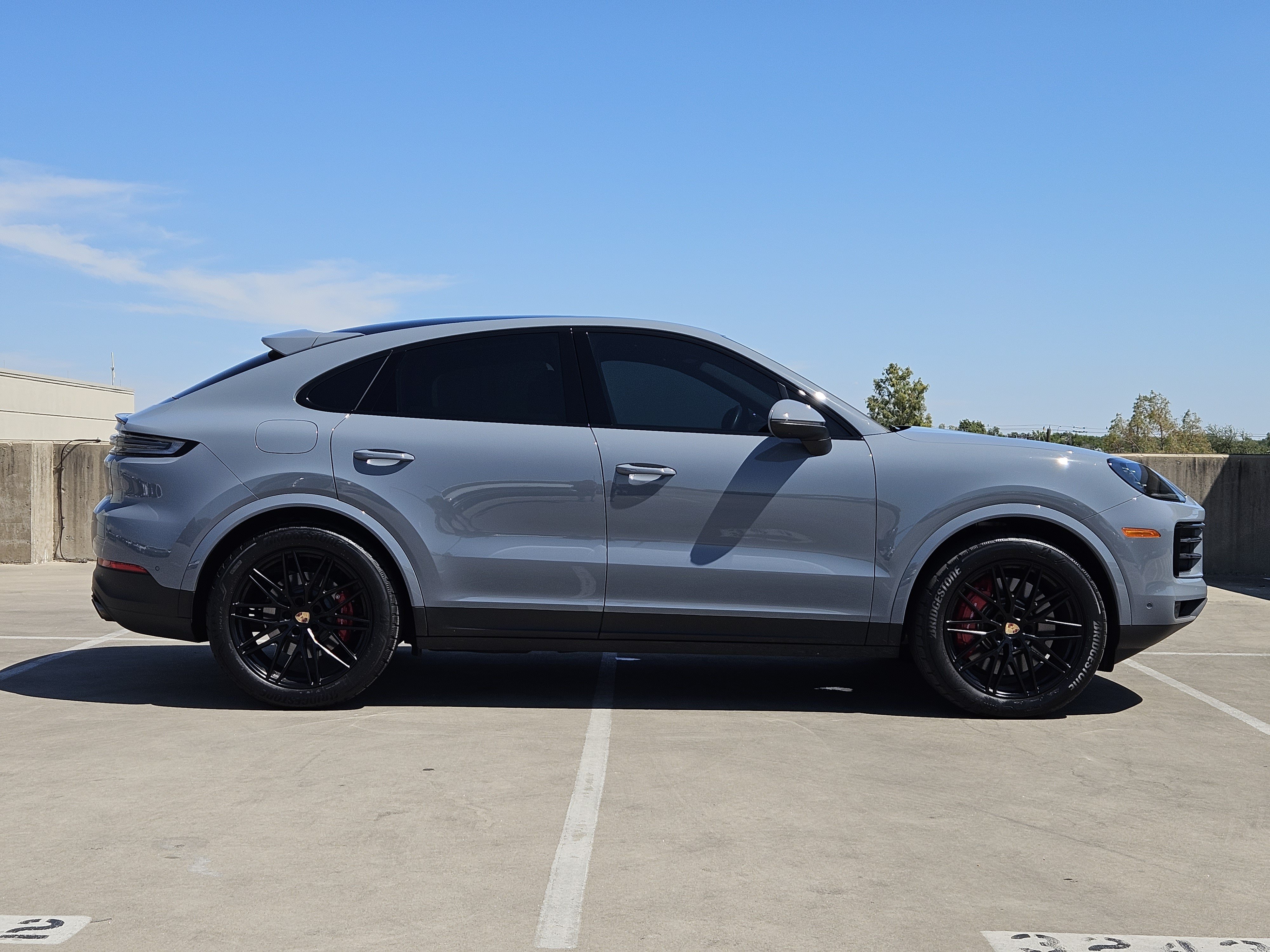 Certified 2025 Porsche Cayenne S AWD/4WD image 9