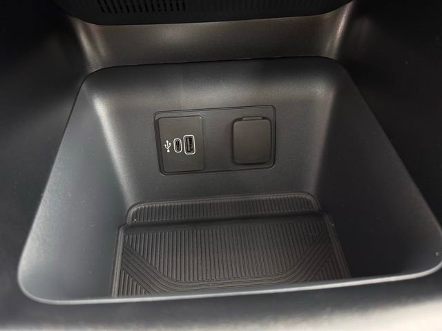 New 2026 Ford Explorer Active w/ Active Comfort Package AWD/4WD image 17