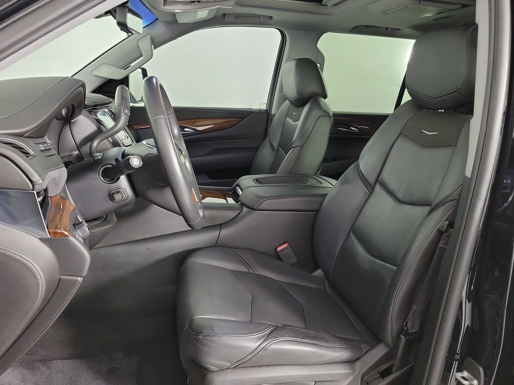 Used 2017 Cadillac Escalade Premium Luxury RWD image 17