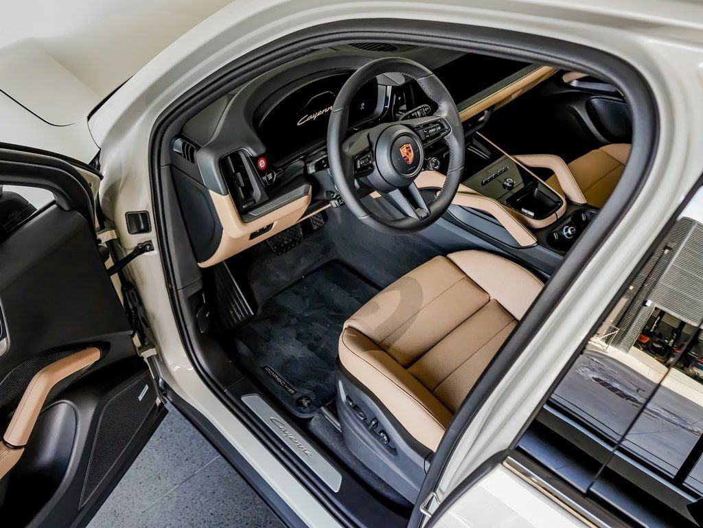New 2026 Porsche Cayenne AWD/4WD image 4