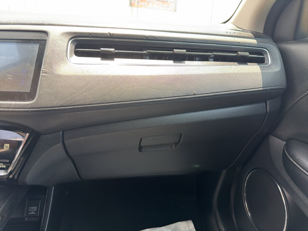 Used 2020 Honda HR-V Touring image 37