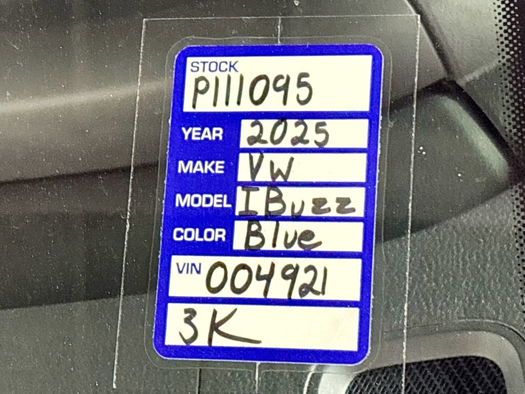 Used 2025 Volkswagen ID. Buzz Pro S Plus image 24