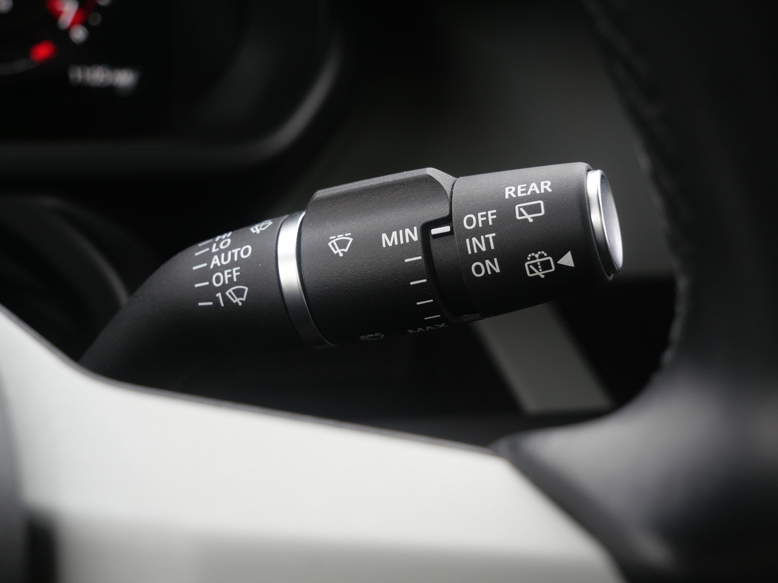 Certified 2023 Land Rover Defender 130 SE image 22