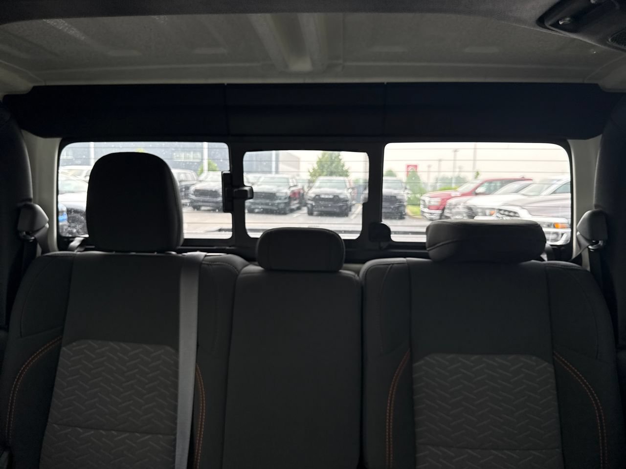 Used 2020 Jeep Gladiator Mojave w/ Cold Weather Group AWD/4WD image 25