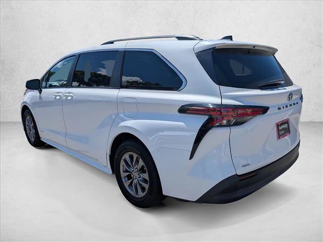 Used 2021 Toyota Sienna LE w/ LE Plus Package AWD/4WD image 8