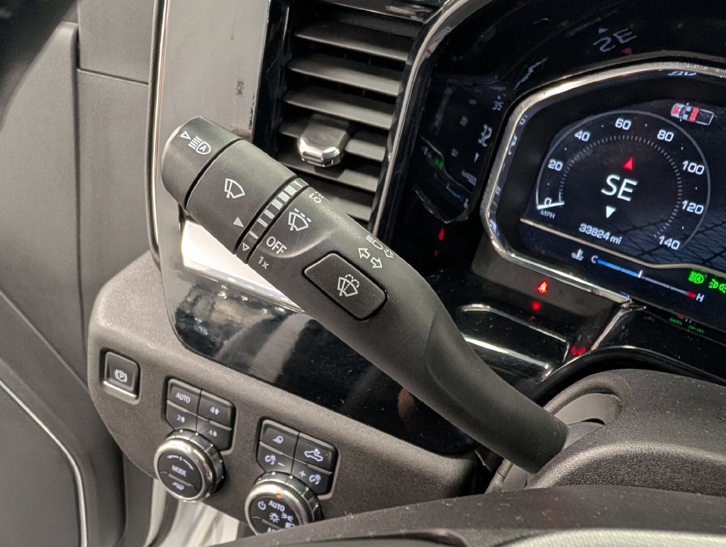 Used 2024 GMC Sierra 3500 SLT w/ SLT Convenience Package AWD/4WD image 18