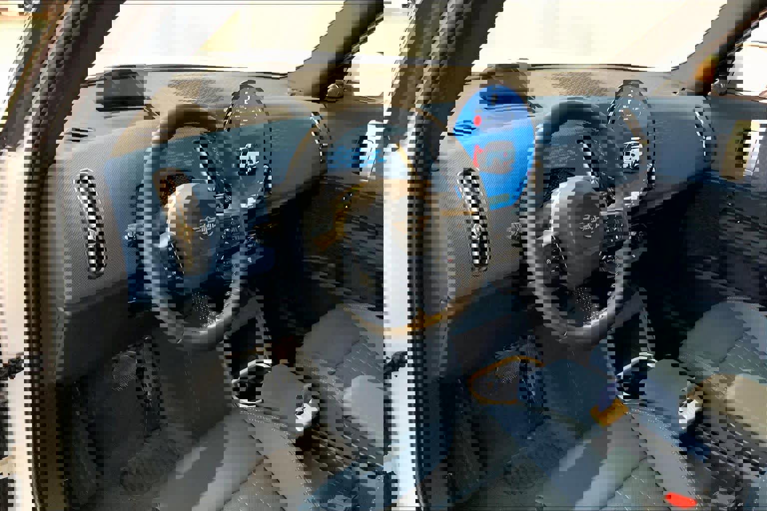 Used 2025 MINI Cooper Countryman SE w/ Comfort Package Max image 17