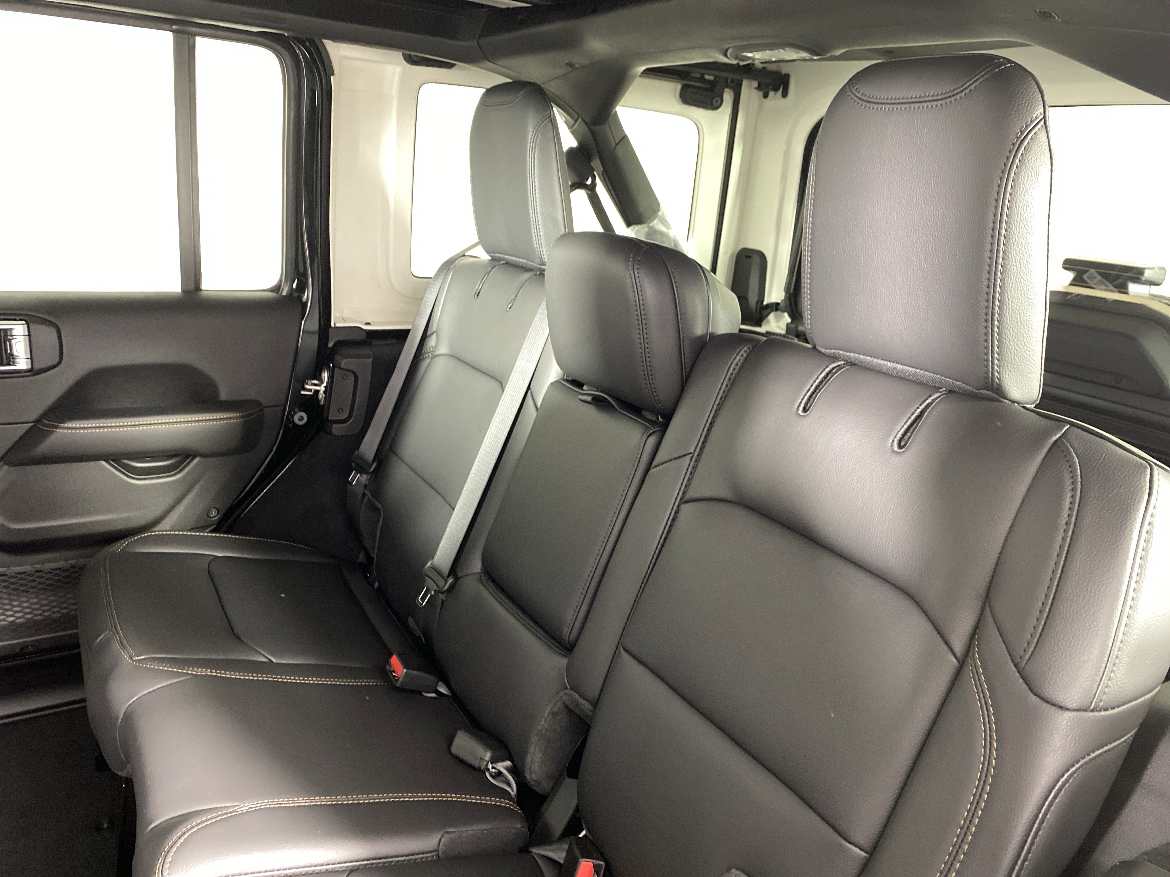 New 2026 Jeep Wrangler Sahara image 32