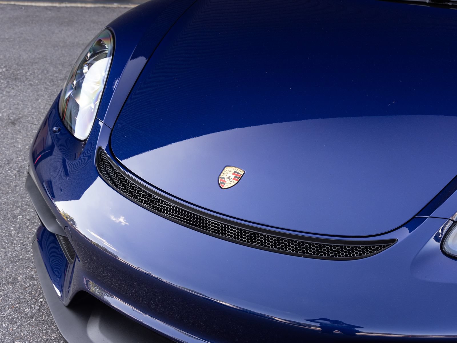 Certified 2021 Porsche 718 Cayman GT4 RWD image 10