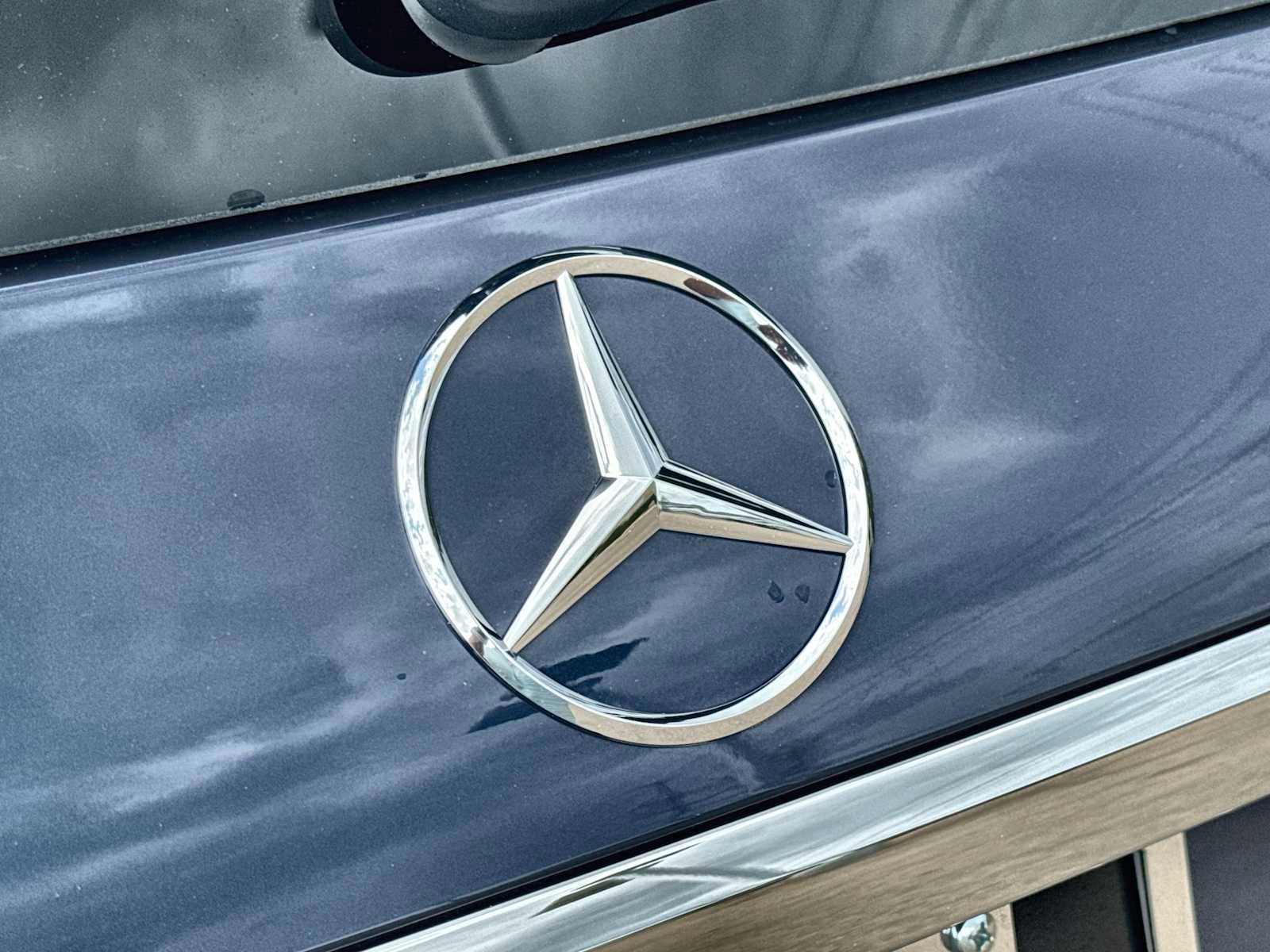 New 2026 Mercedes-Benz GLS 450 4MATIC image 16