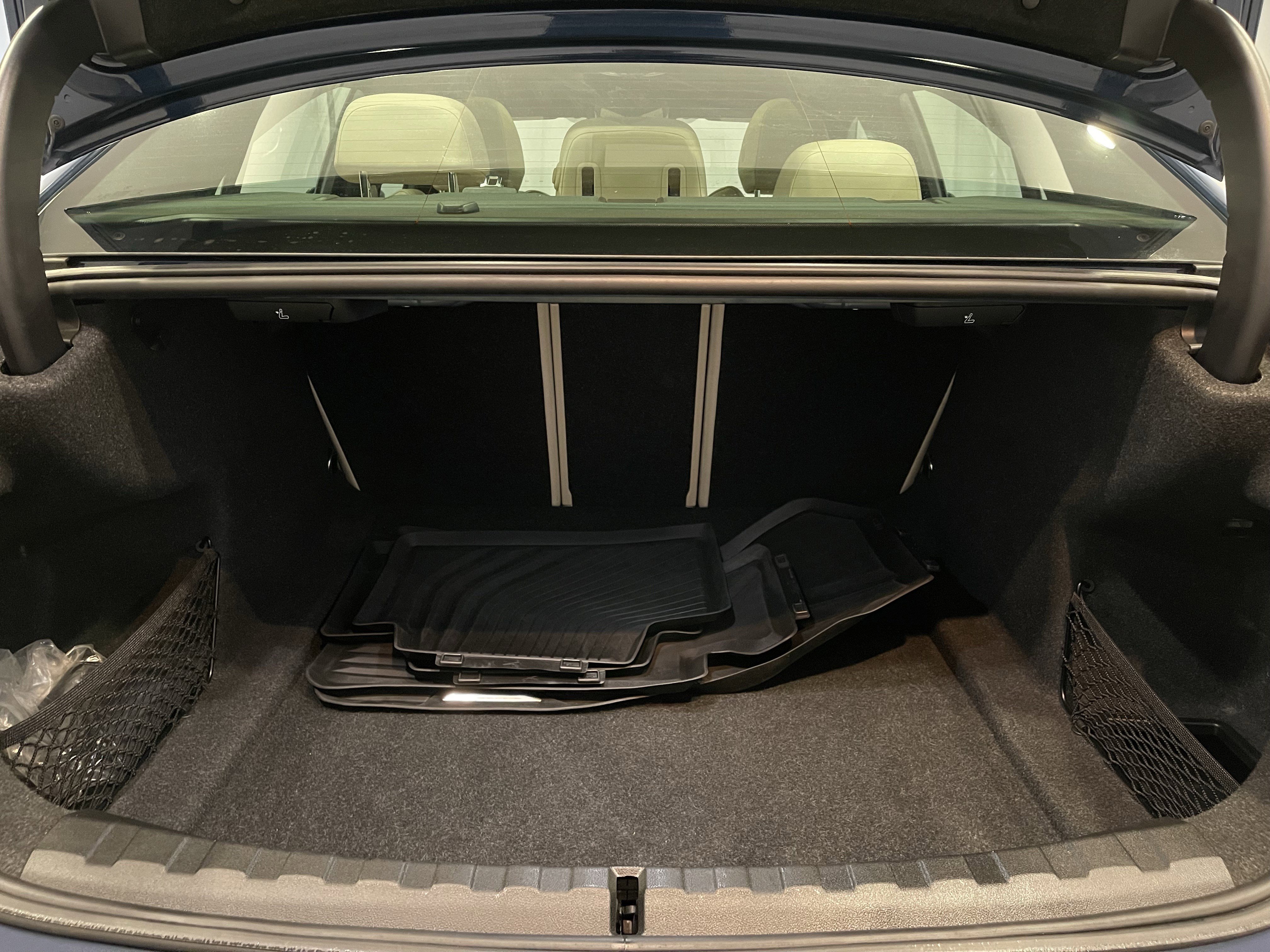 Used 2022 BMW 330i xDrive Sedan w/ Premium Package 2 image 27