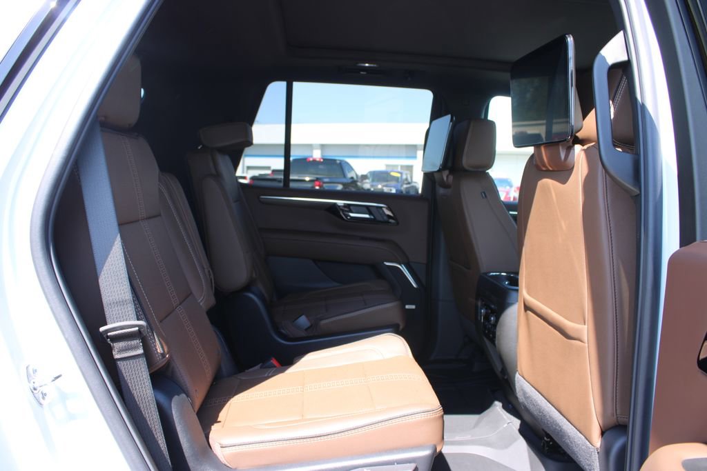 New 2026 Chevrolet Tahoe High Country AWD/4WD image 35