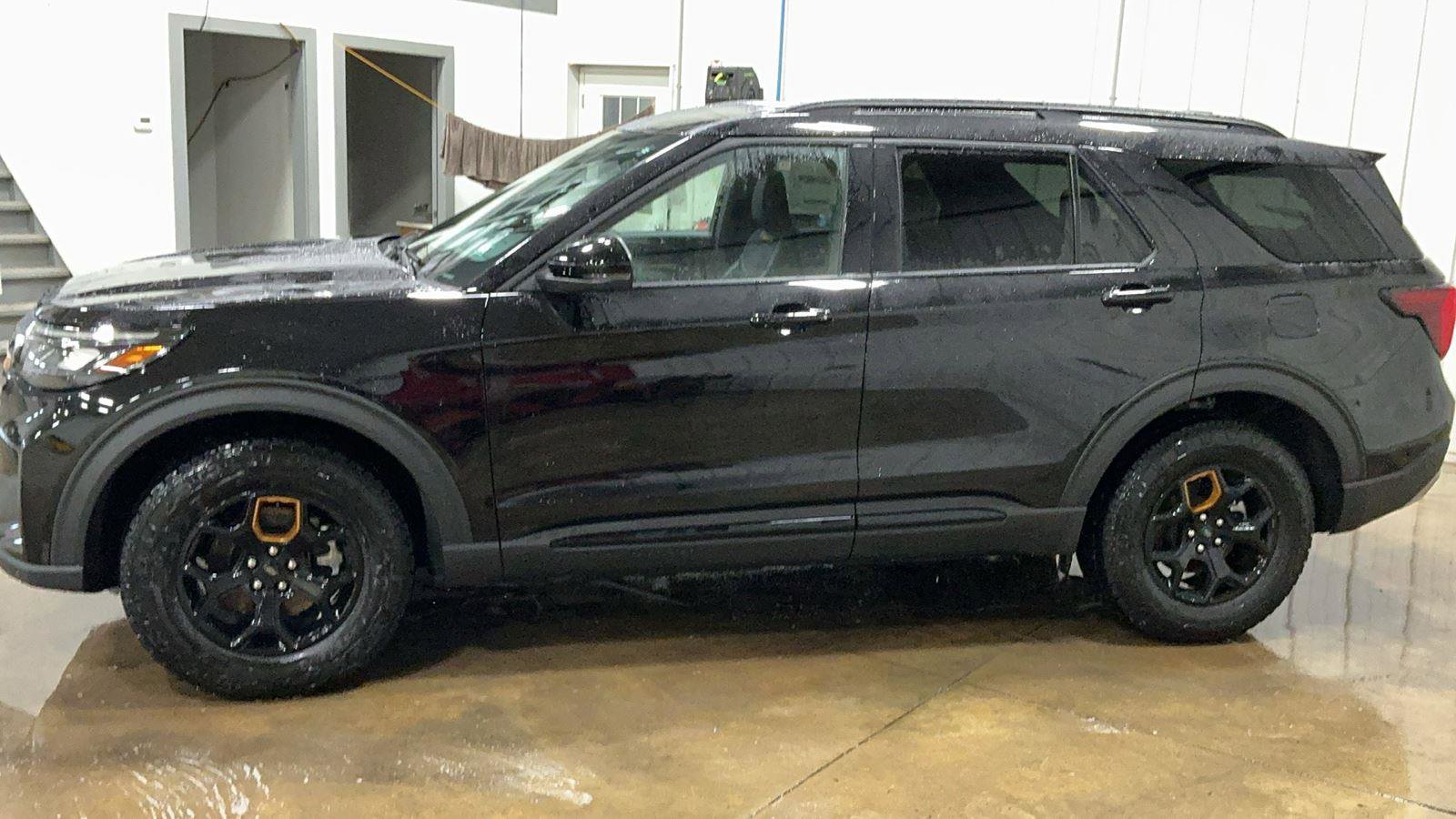 New 2026 Ford Explorer Tremor w/ Tremor Convenience Package image 9