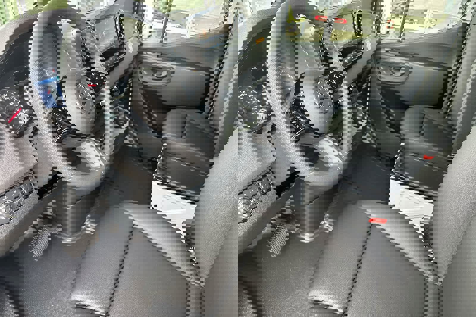 New 2025 Mercedes-Benz Sprinter 2500 image 9