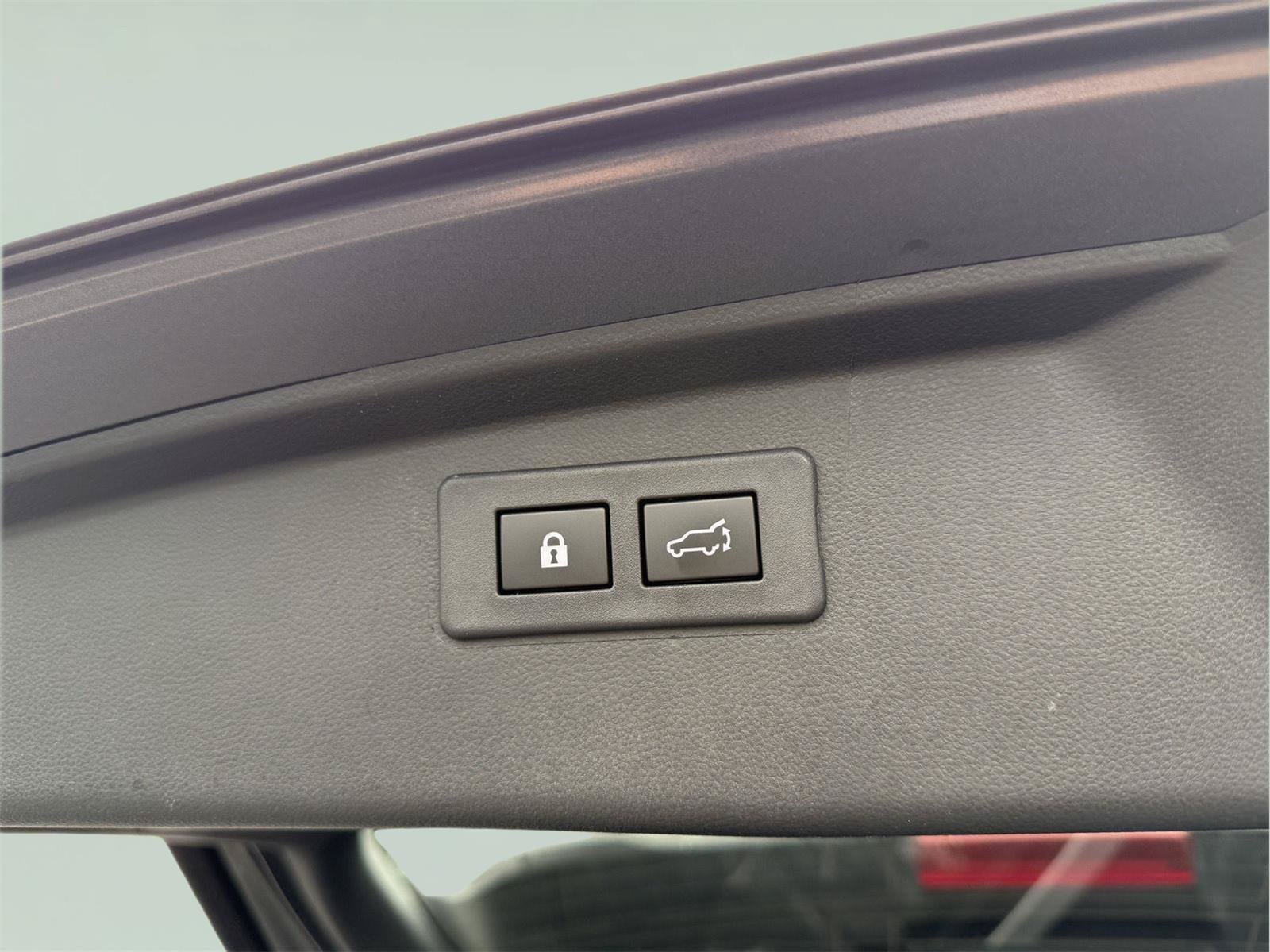 Used 2025 Subaru Outback Limited AWD/4WD image 28