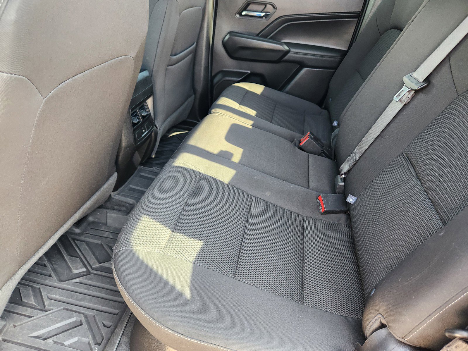 Used 2023 Chevrolet Colorado LT w/ LT Convenience Package II RWD image 12