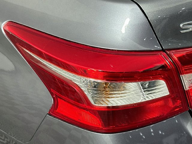 Used 2019 Nissan Sentra S FWD image 32