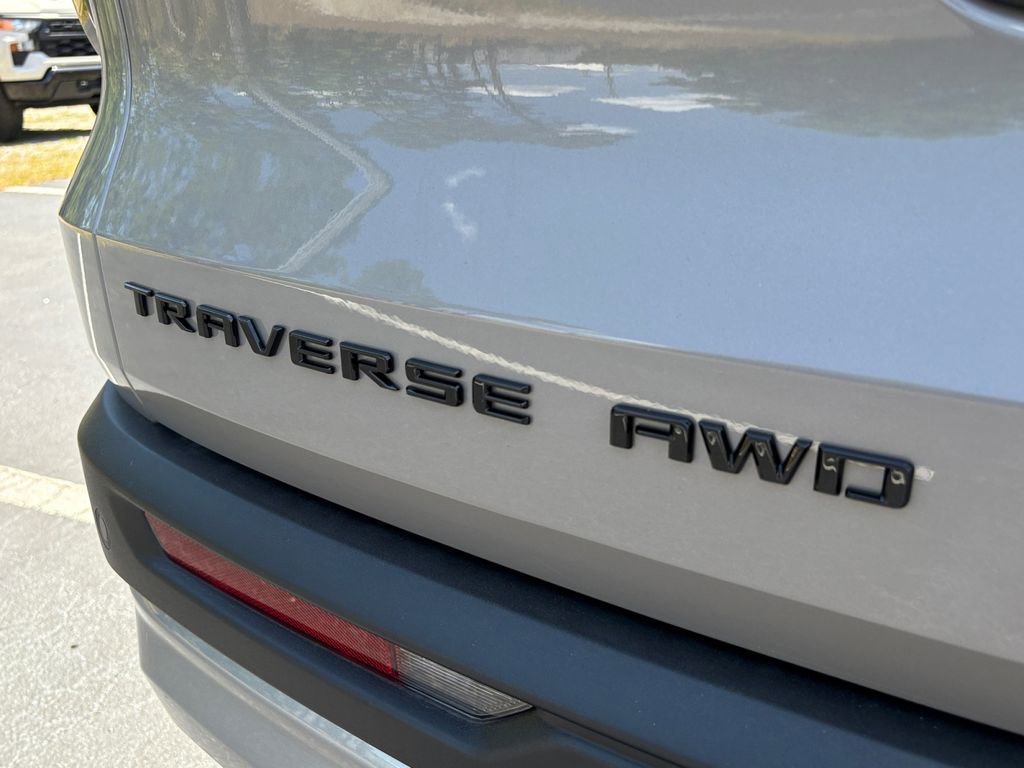 New 2026 Chevrolet Traverse Z71 w/ Enhanced Driving Package AWD/4WD image 10