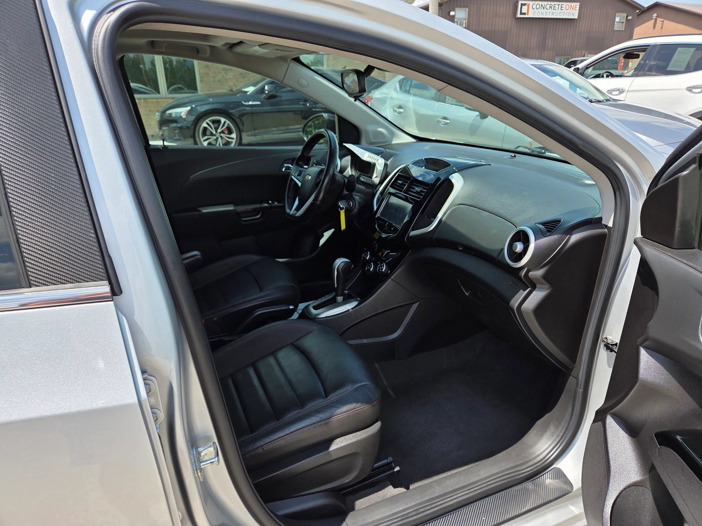 Used 2015 Chevrolet Sonic RS w/ Advanced Safety Package FWD image 21