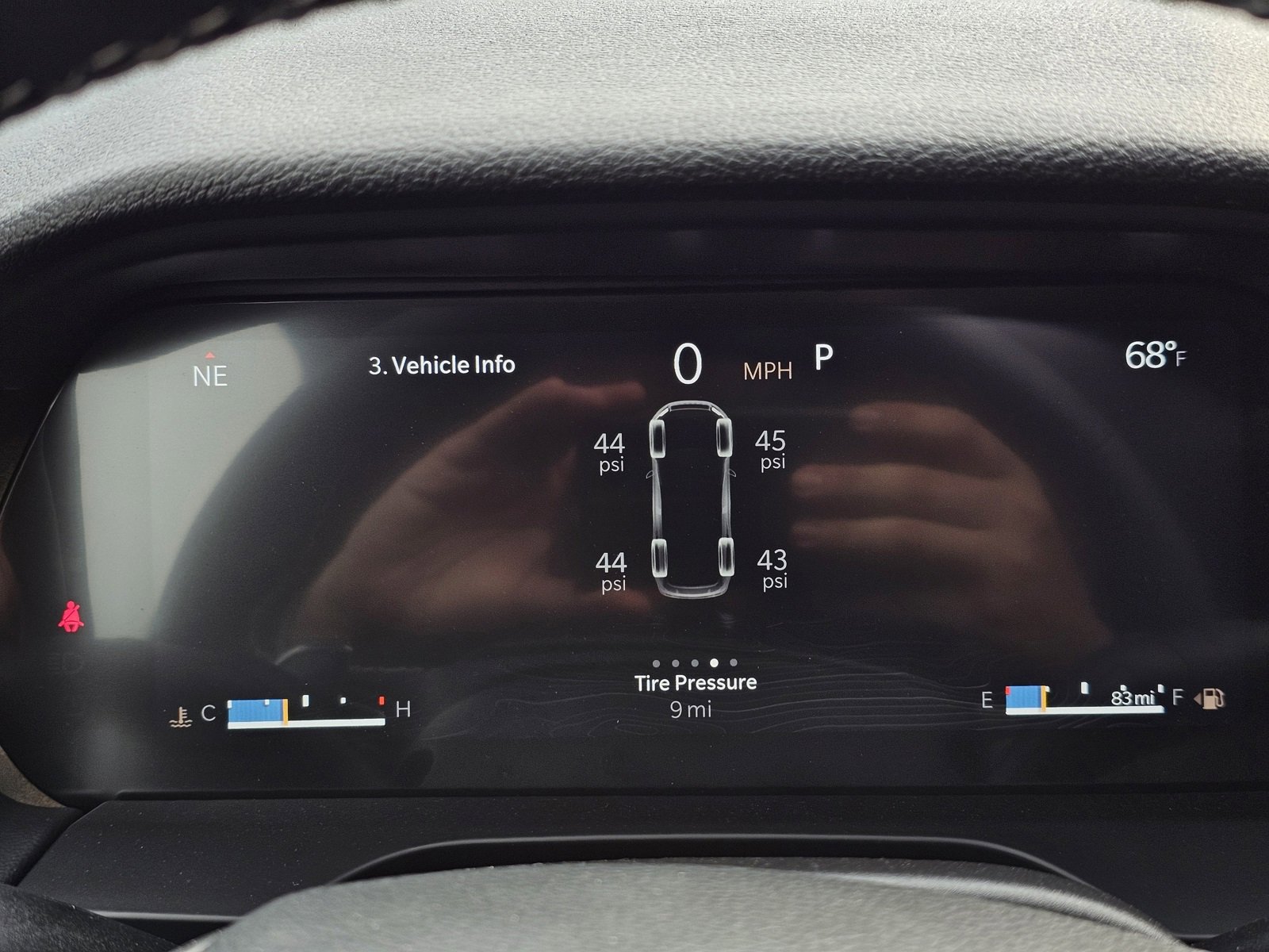 New 2025 Jeep Grand Cherokee L Laredo image 11