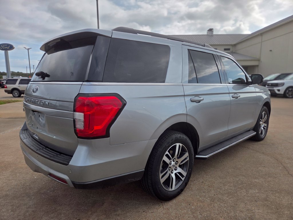 Used 2022 Ford Expedition XLT RWD image 5