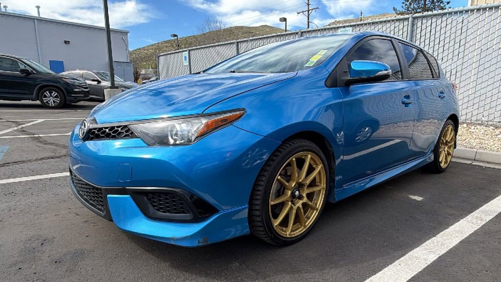 Used 2016 Scion iM image 4