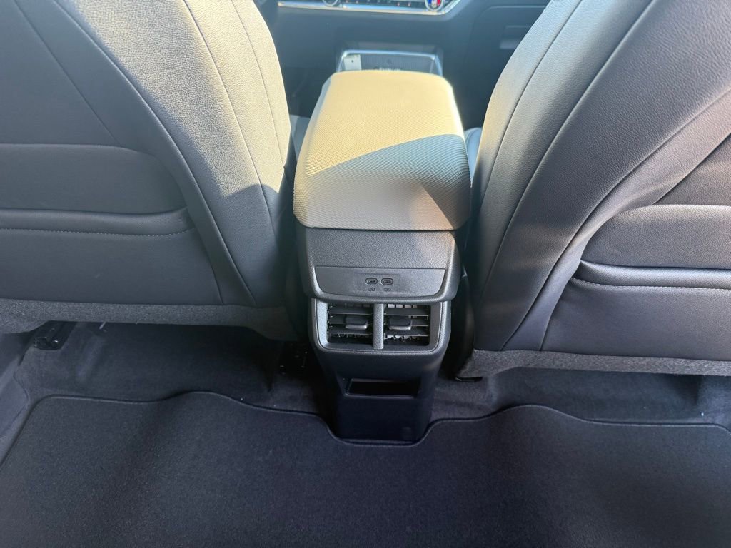 New 2026 Chevrolet Equinox LT w/ Convenience Package II image 18