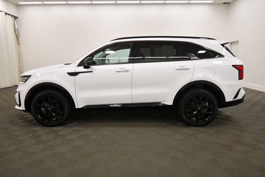 Certified 2023 Kia Sorento SX AWD/4WD image 4