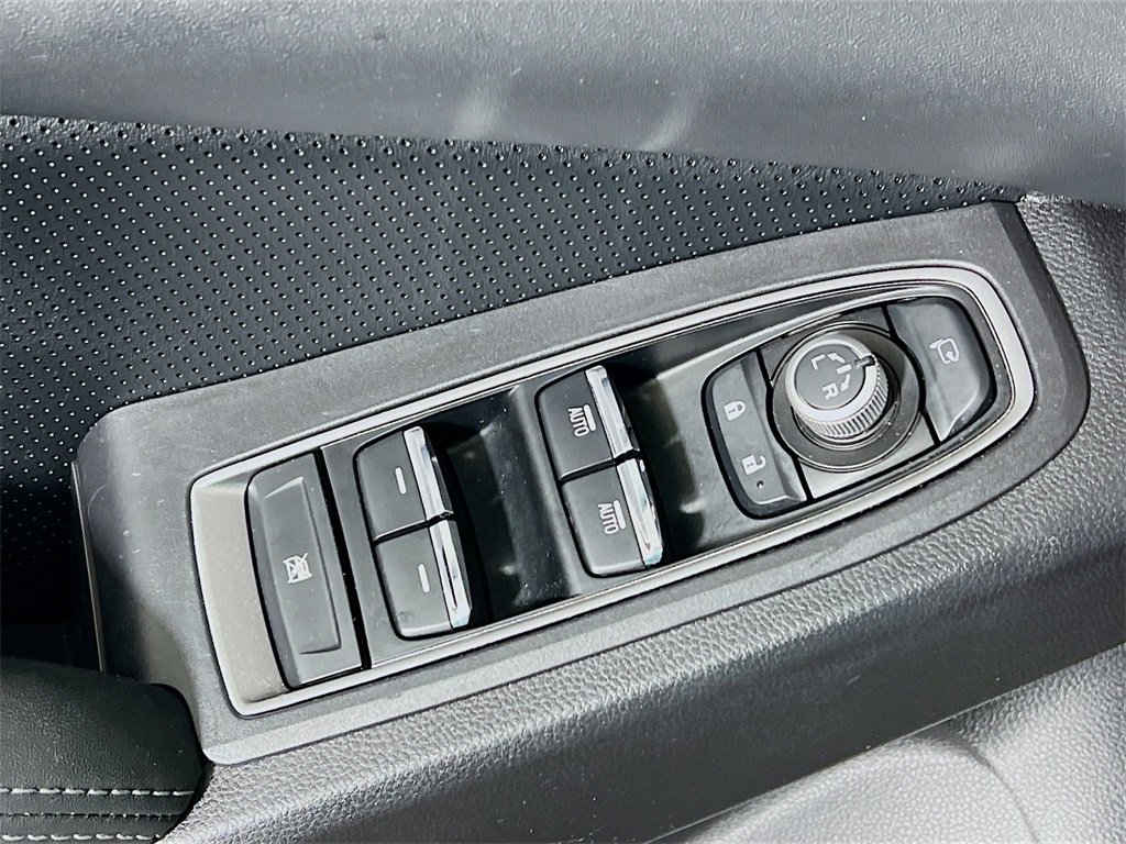 Certified 2023 Subaru Ascent Limited w/ Technology Package image 17