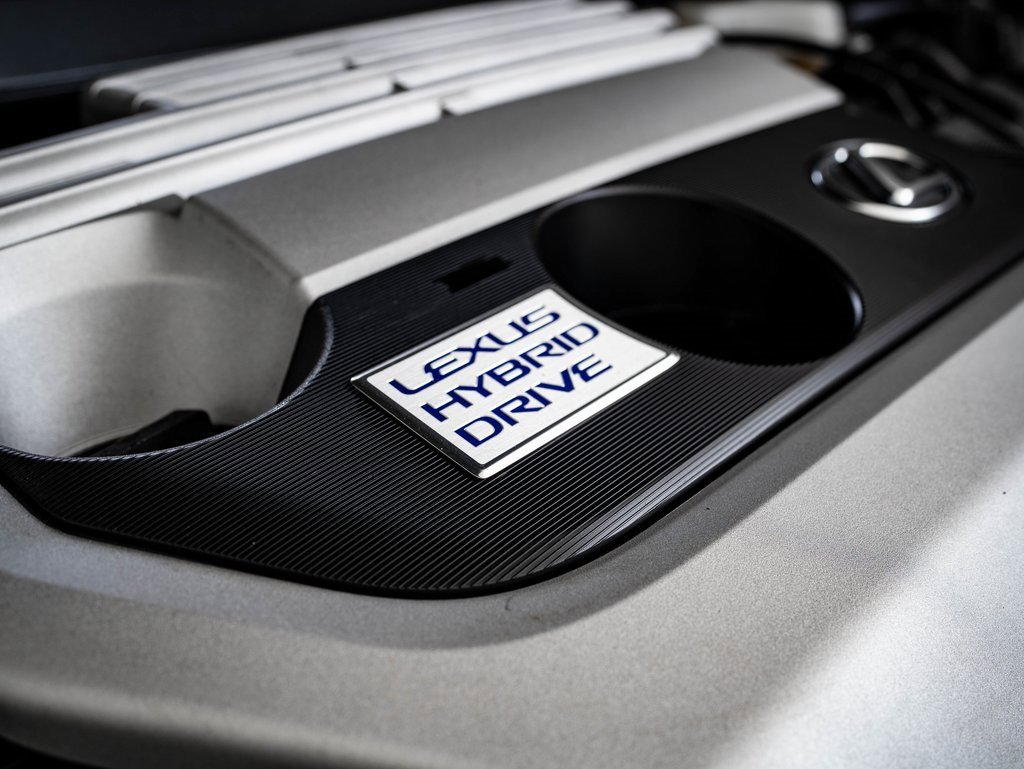 Used 2022 Lexus UX 250h w/ Premium Package image 45