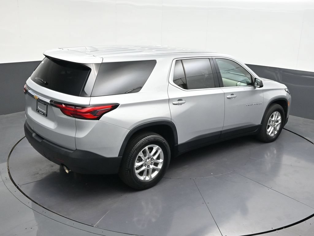 Used 2022 Chevrolet Traverse LS FWD image 26