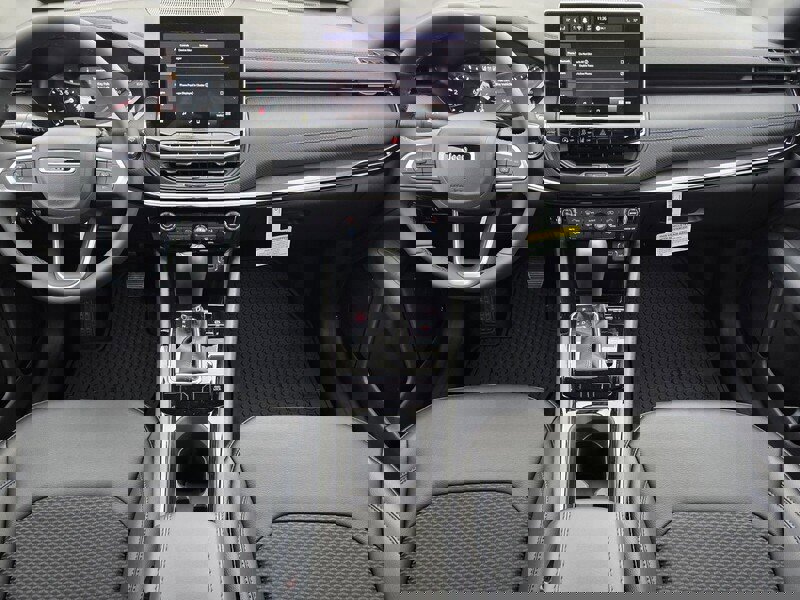 New 2026 Jeep Compass Latitude image 12