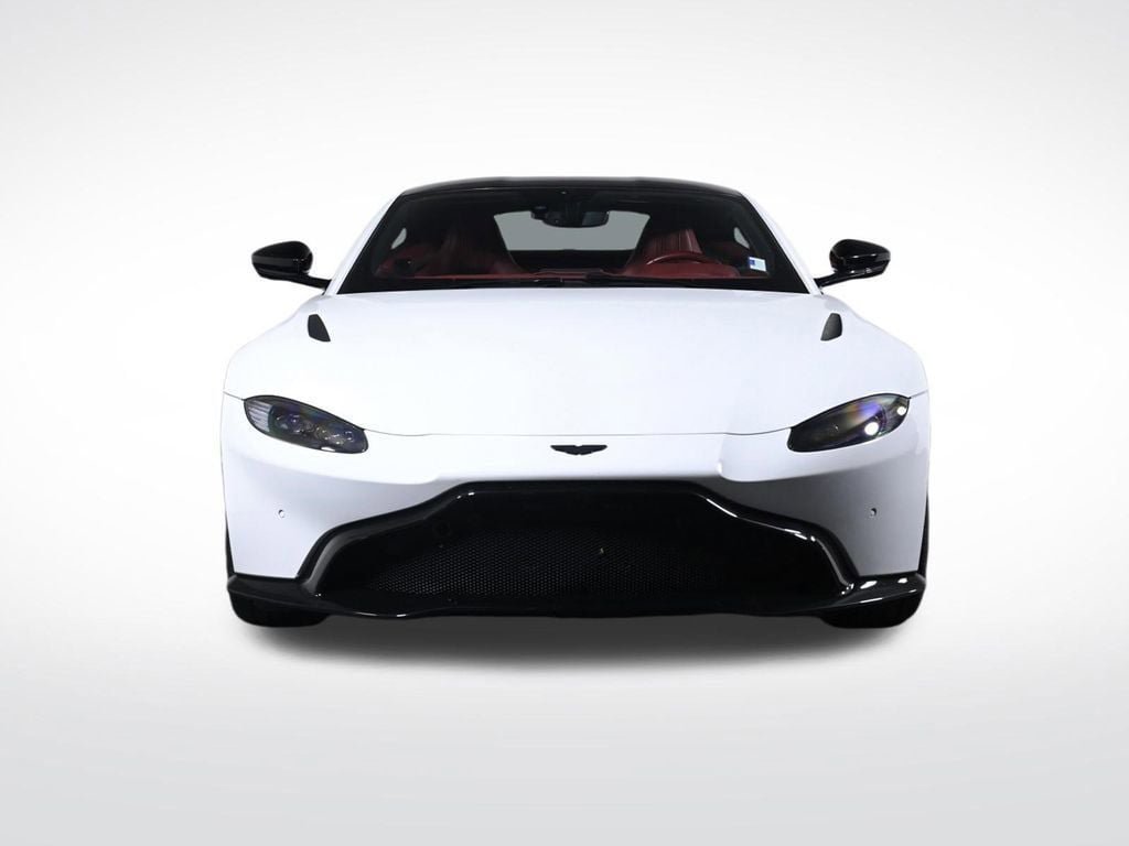 Used 2022 Aston Martin V8 Vantage Coupe RWD image 8