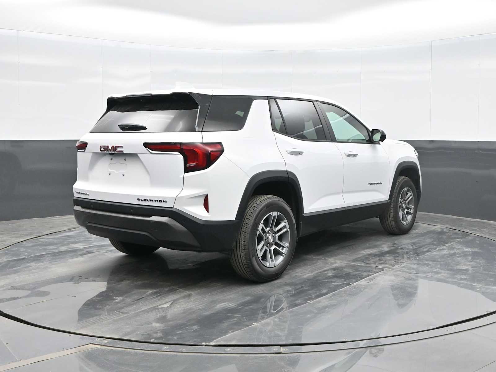 New 2026 GMC Terrain Elevation image 6