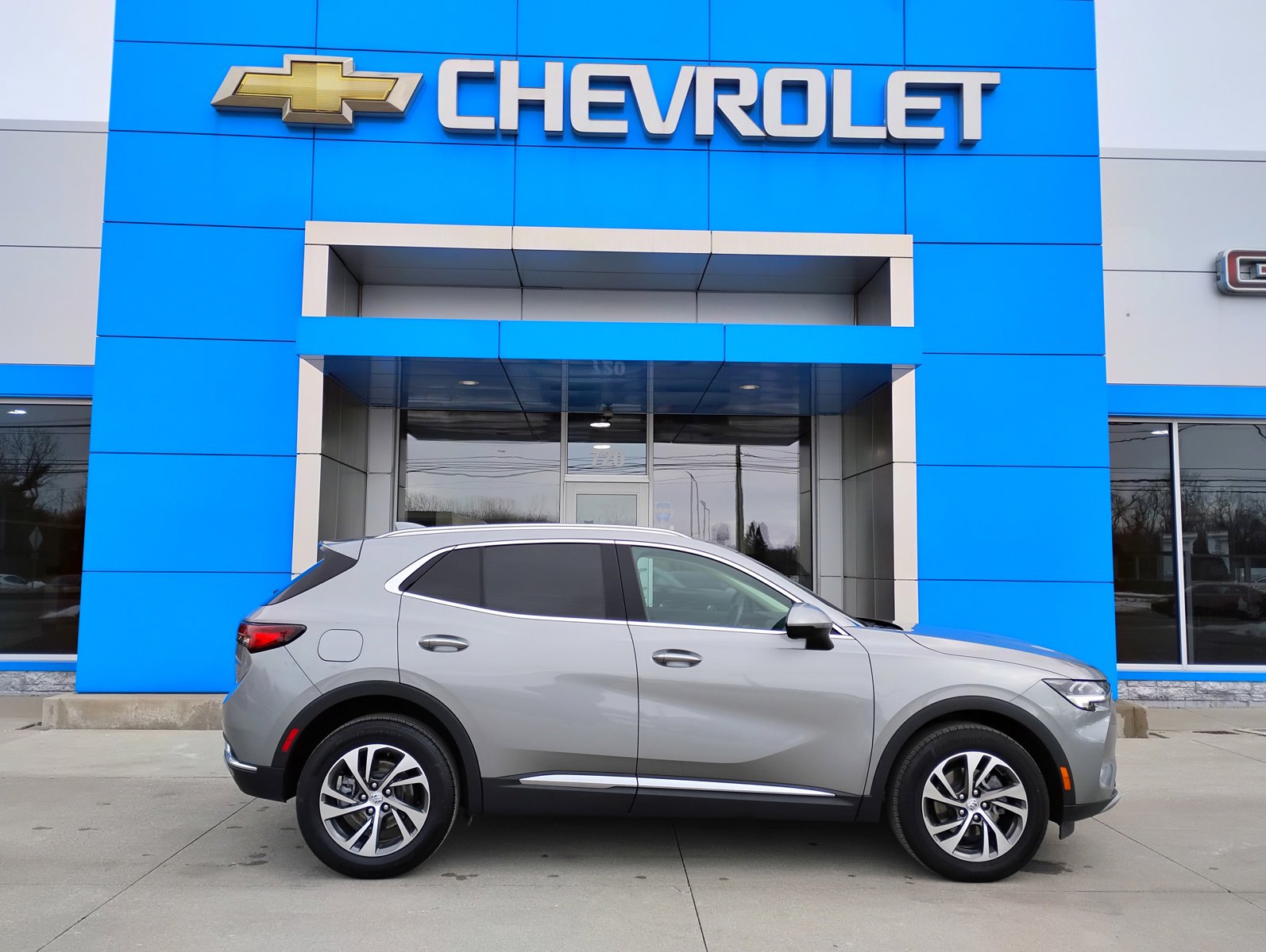 Used 2023 Buick Envision Essence image 34