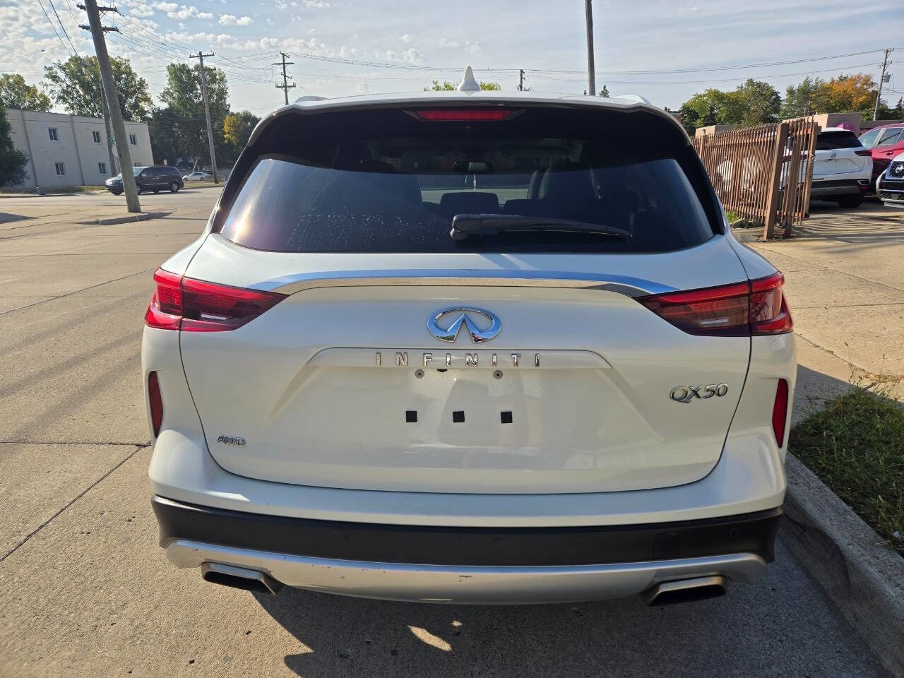 Used 2021 INFINITI QX50 Luxe image 12
