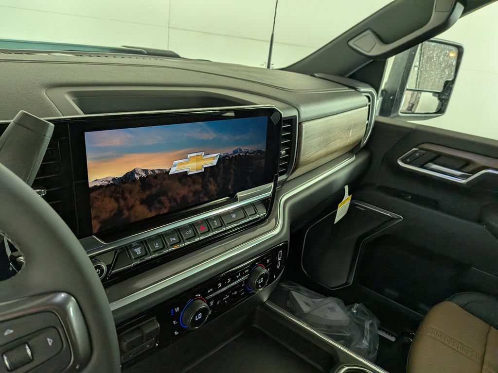 New 2026 Chevrolet Silverado 3500 High Country w/ High Country Premium Package AWD/4WD image 21
