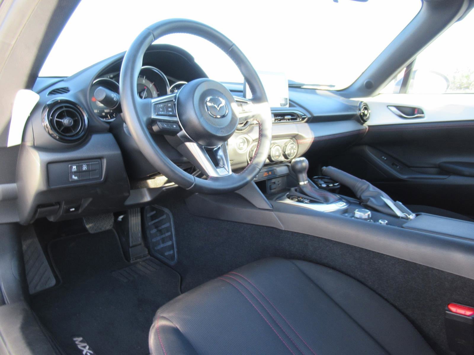 Used 2017 MAZDA MX-5 Miata RF Club RWD image 15