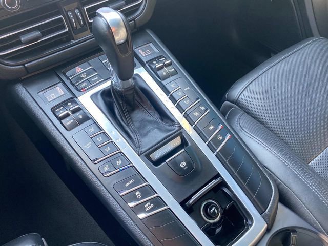 Used 2020 Porsche Macan S AWD/4WD image 29