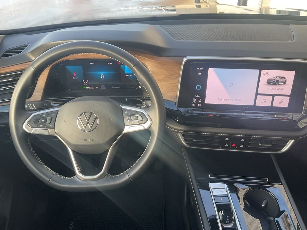 Used 2024 Volkswagen Atlas SE image 10