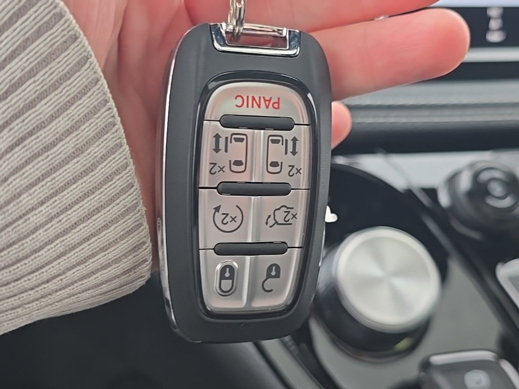 New 2026 Chrysler Pacifica Limited w/ S Appearance Package image 46