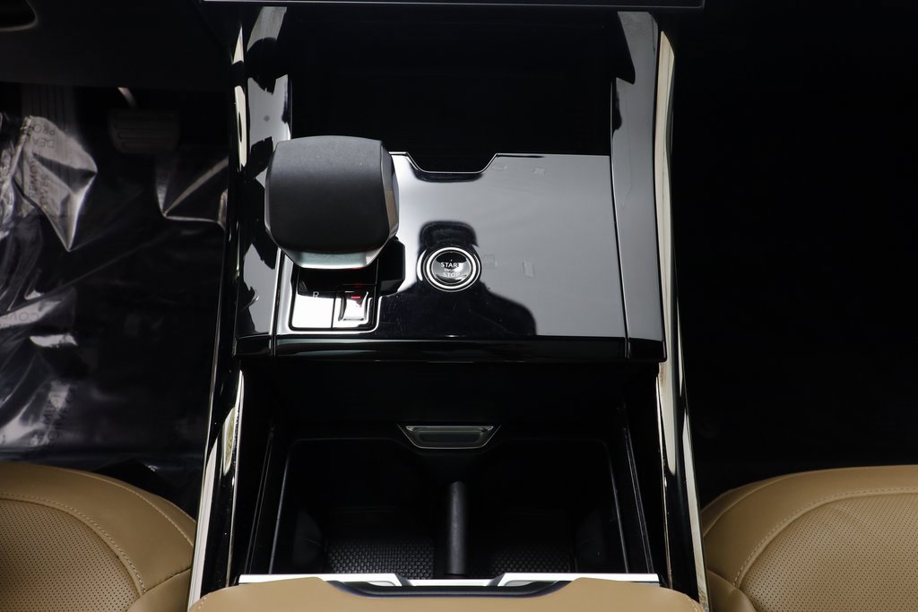 Certified 2025 Land Rover Range Rover Sport SE image 12