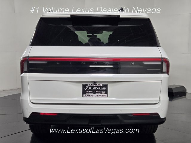Used 2026 Lincoln Navigator Reserve w/ Jet Appearance Package AWD/4WD image 5