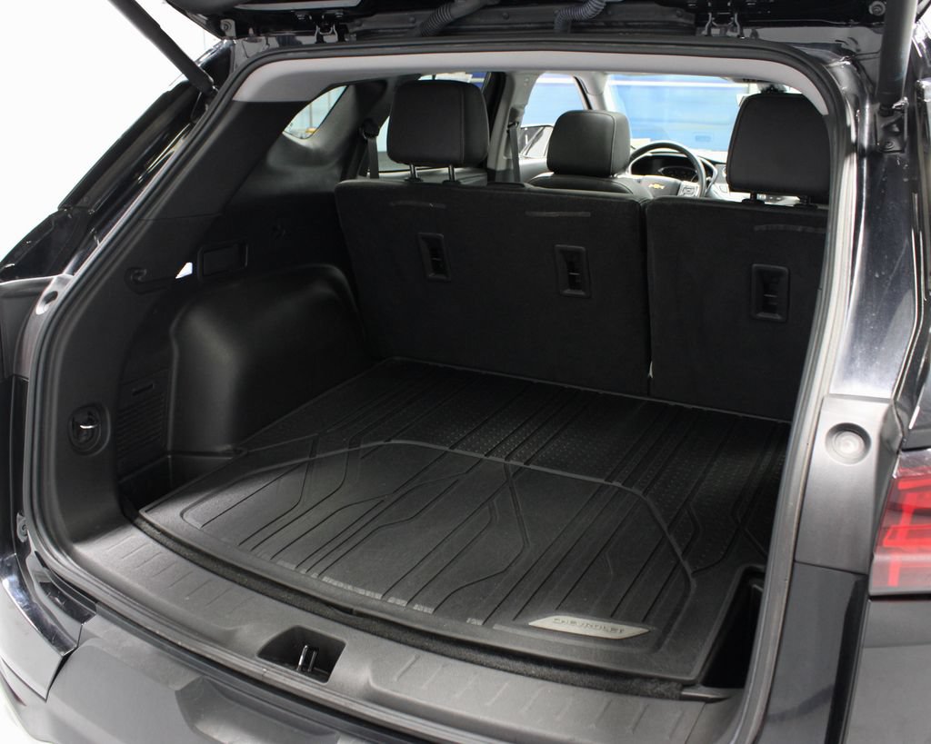 Used 2023 Chevrolet Blazer LT w/ Sound & Technology Package FWD image 14